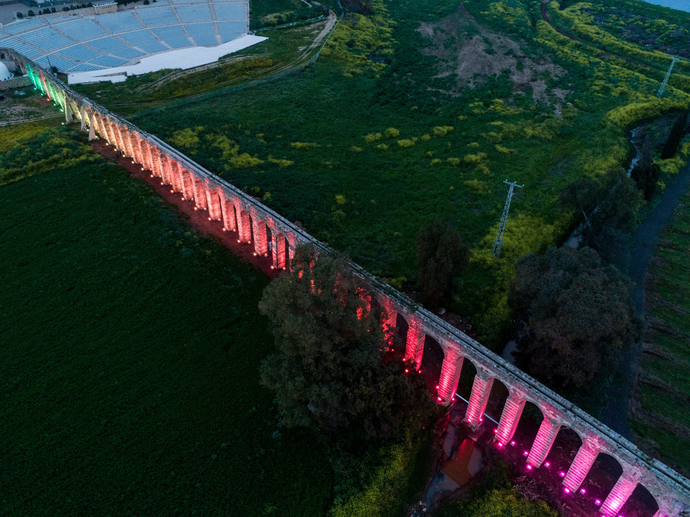 General view of the aqueduct