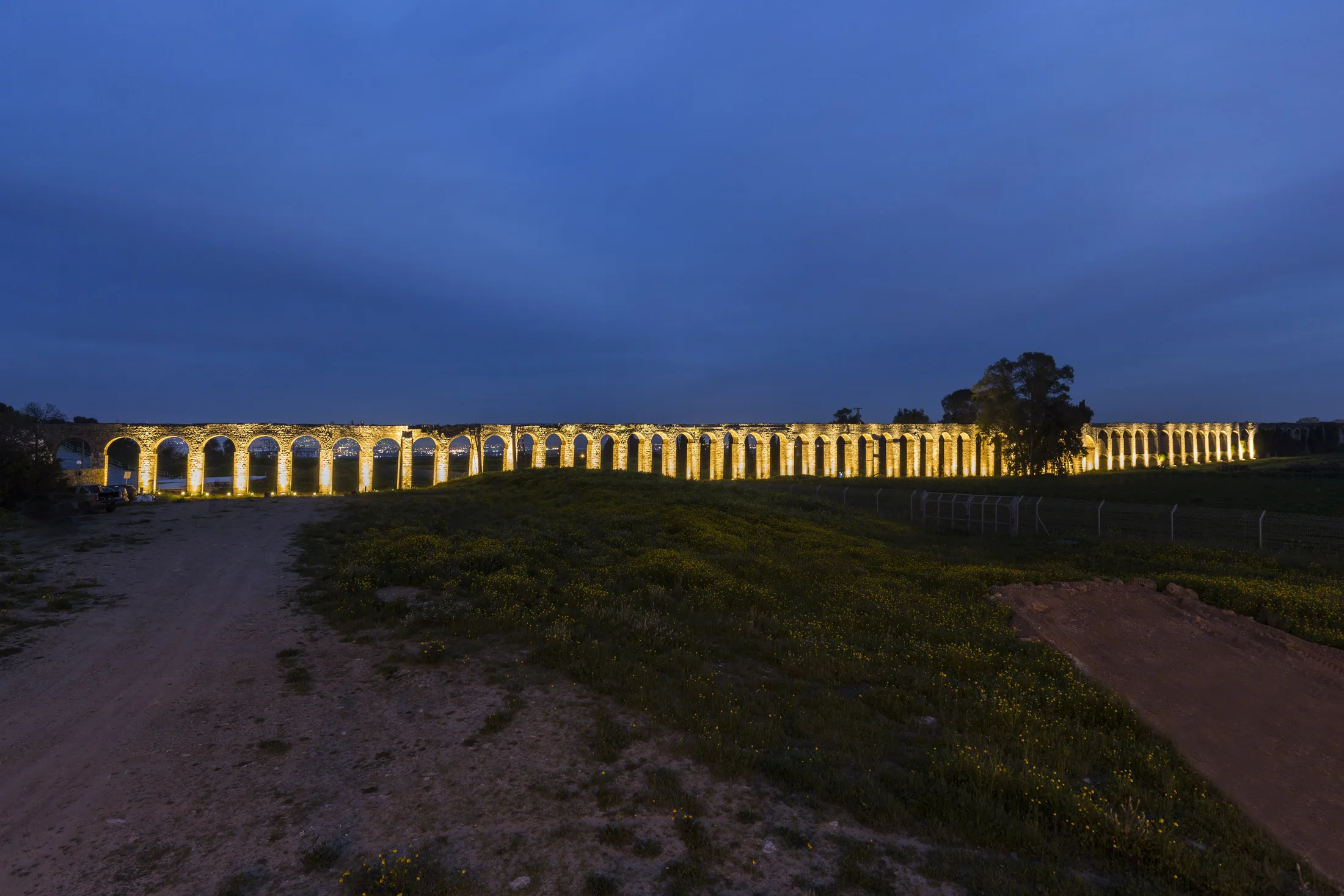 Lighting for the Acre Aqueduct