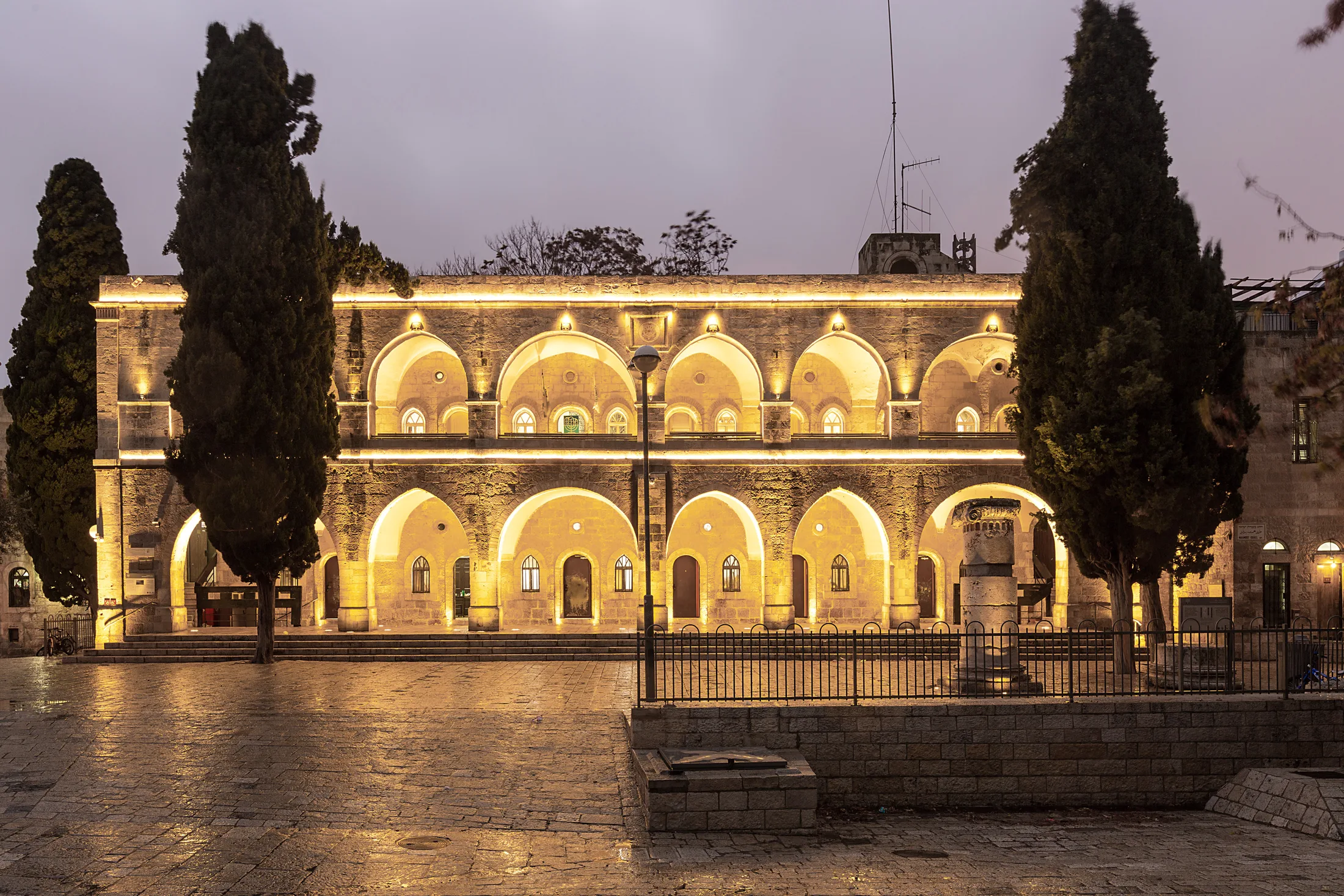 Batei Mahse in the Jewish Quarter