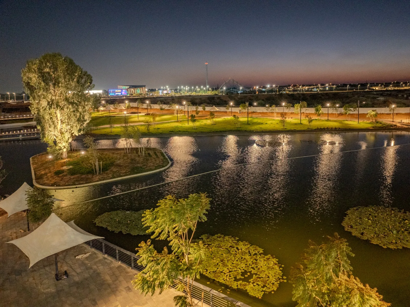Complex 1000 Rishon LeZion - landscape and public realm lighting 13