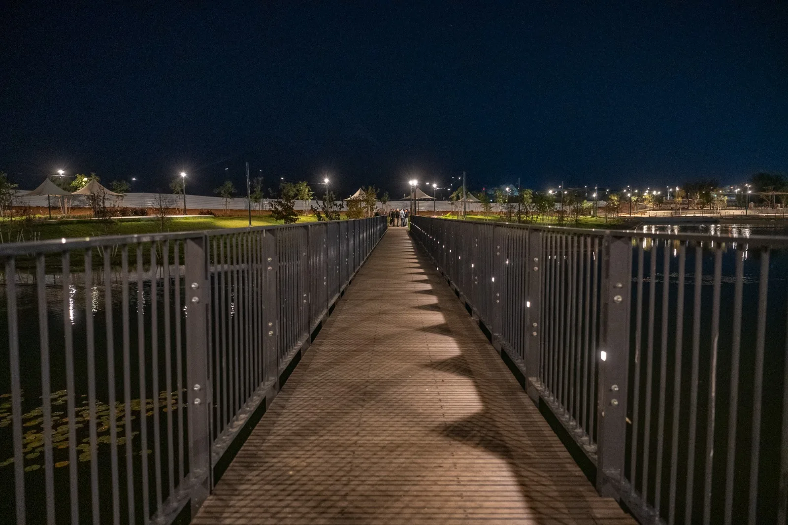 Complex 1000 Rishon LeZion - landscape and public realm lighting 15