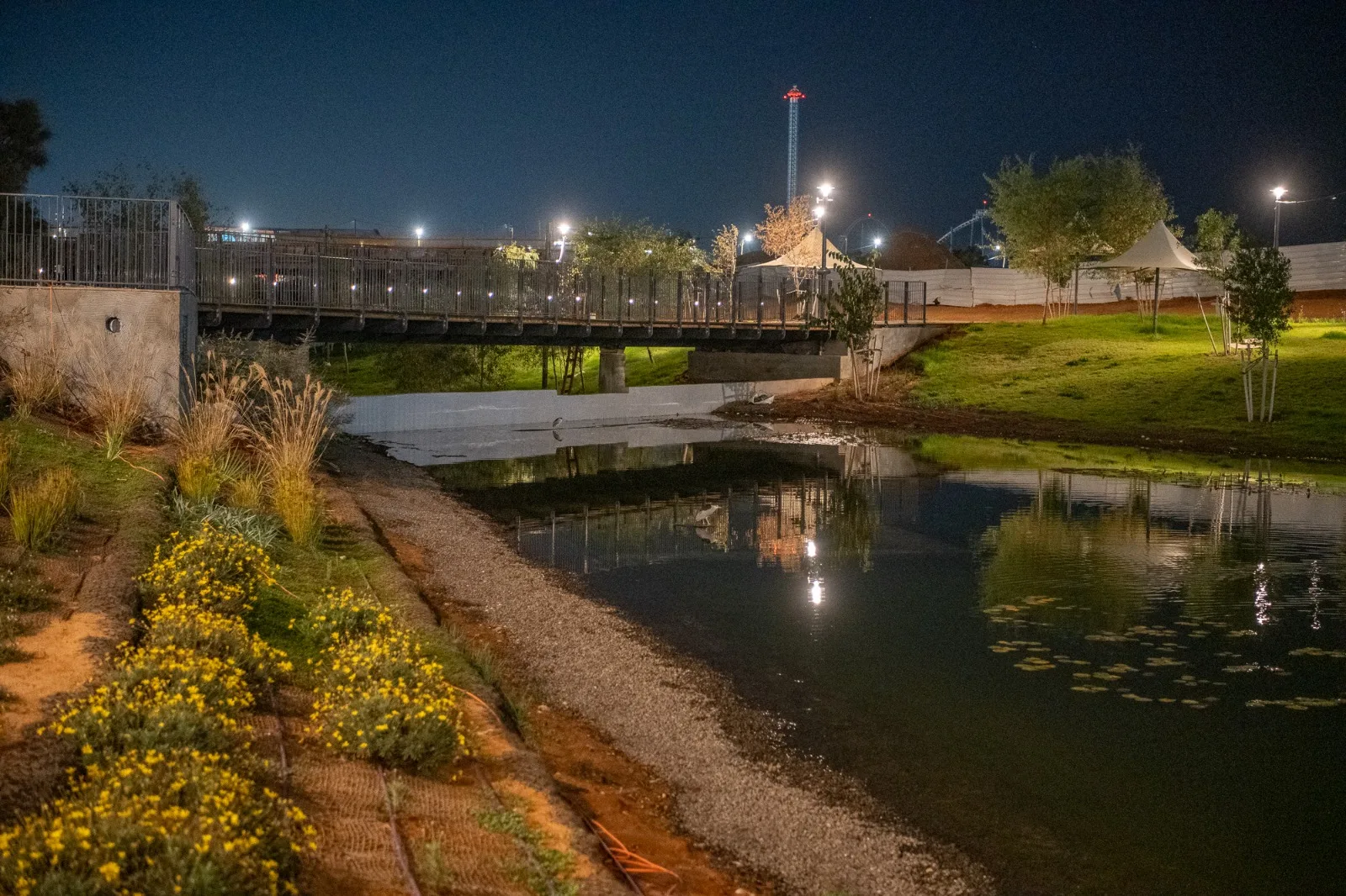 Complex 1000 Rishon LeZion - landscape and public realm lighting 7