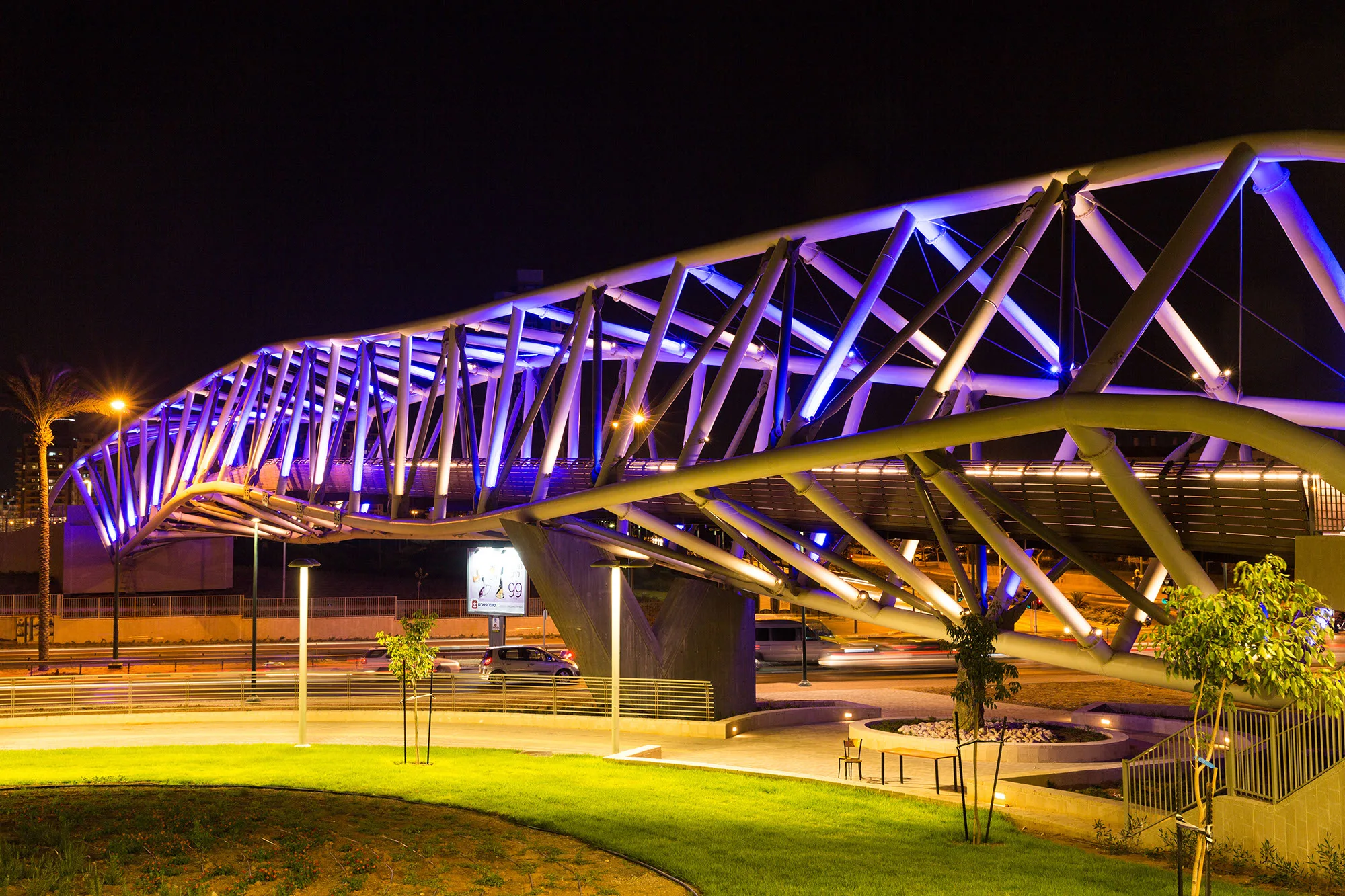 Hashmurot Bridge Netanya image 7