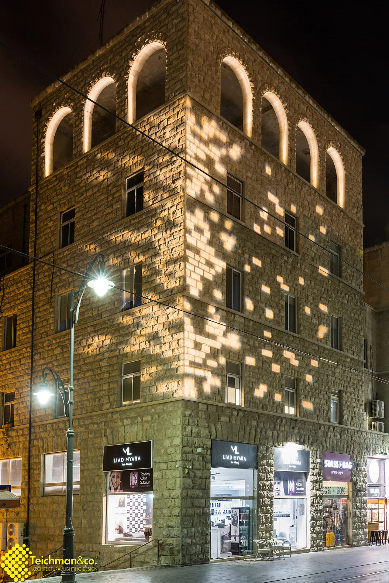 Architectural lighting for a preserved building