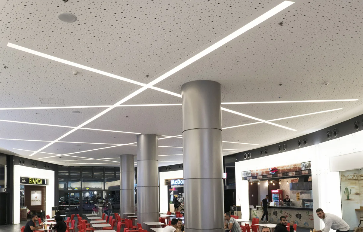 Ishpro Center Be’er Sheva at night