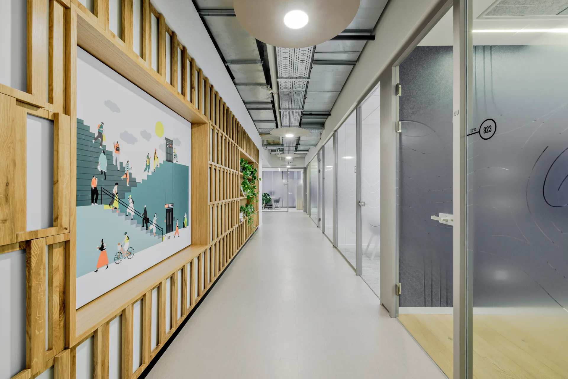 Meeting room with timber finishes