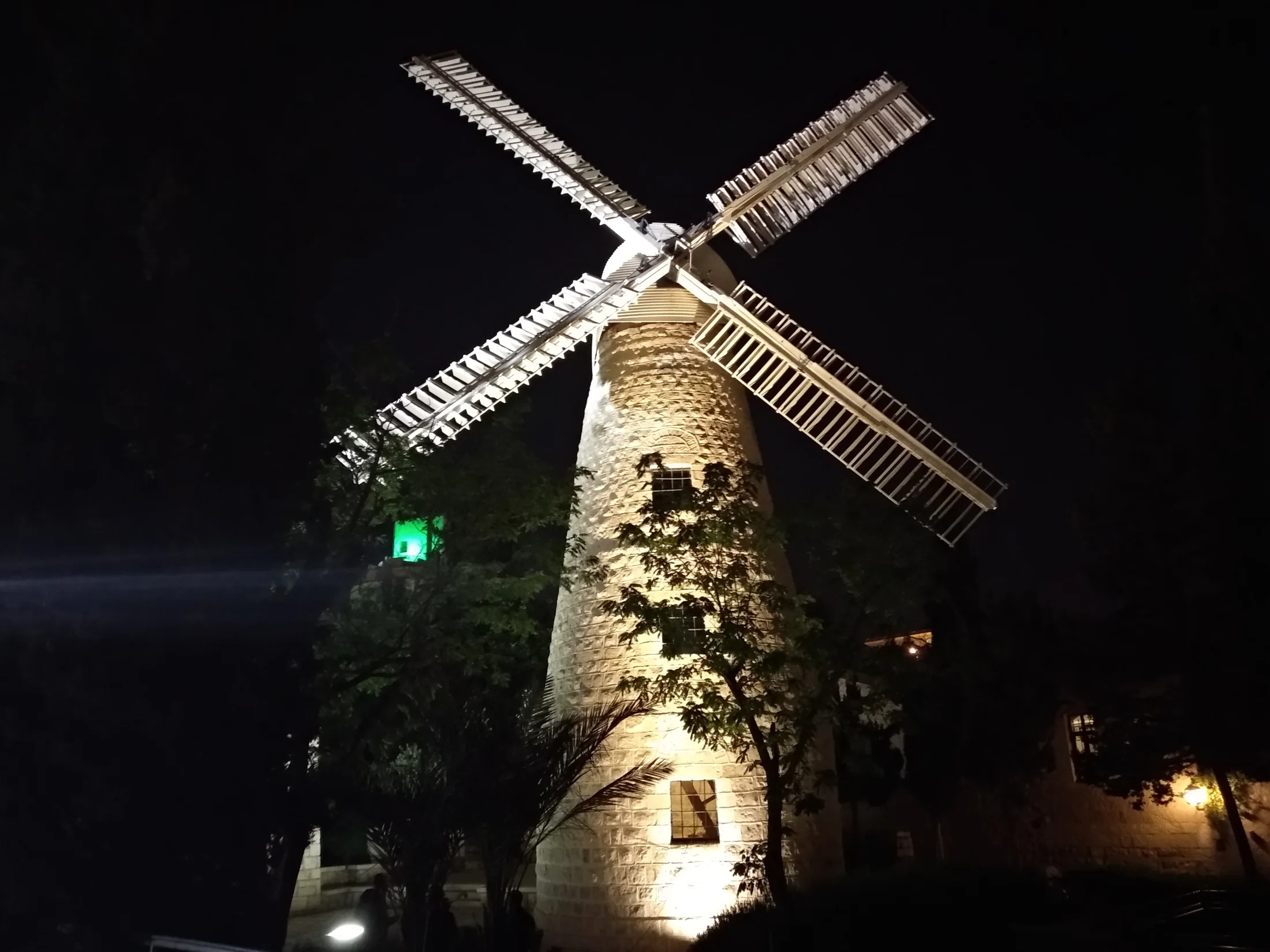 Architectural lighting for the Jerusalem windmill