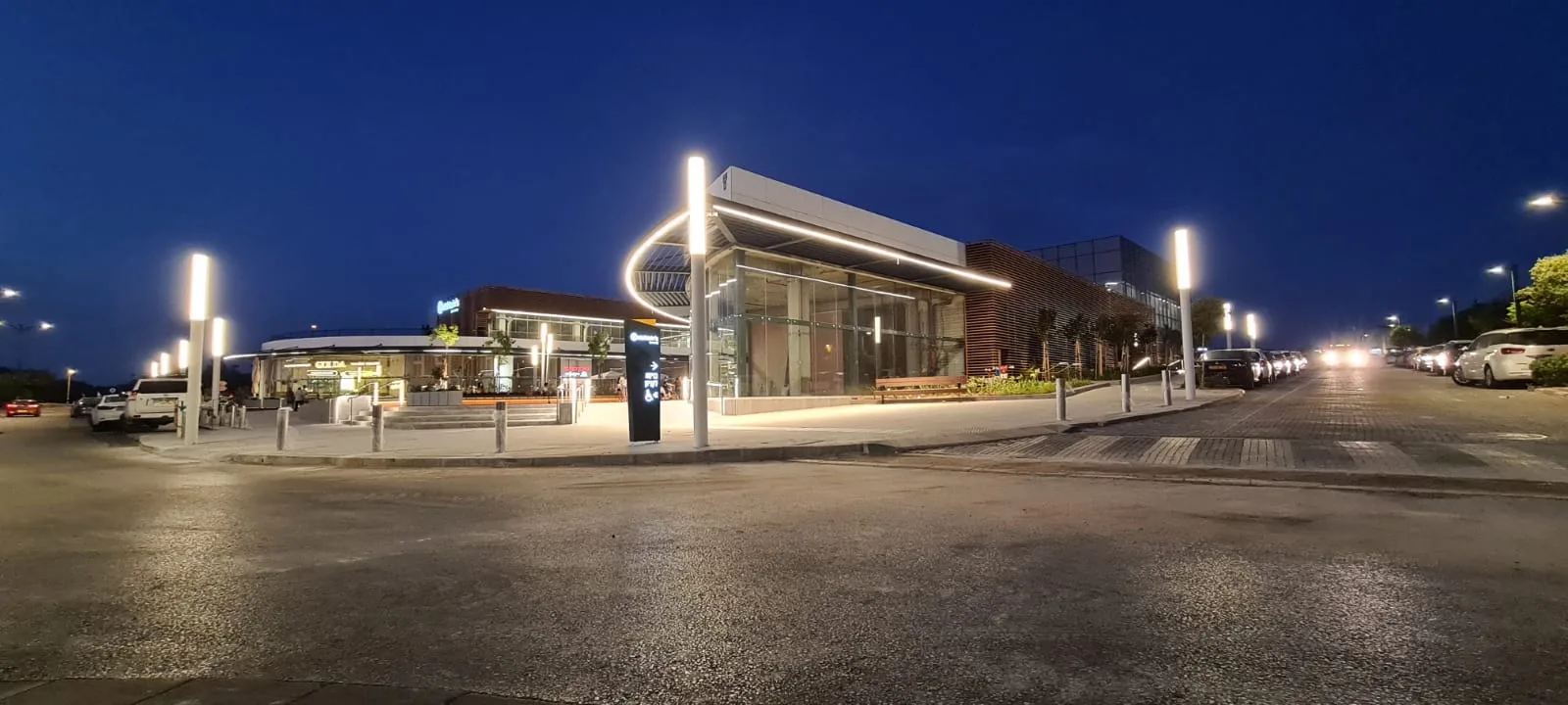 Rotshtein’s Center, Kadima-Zoran