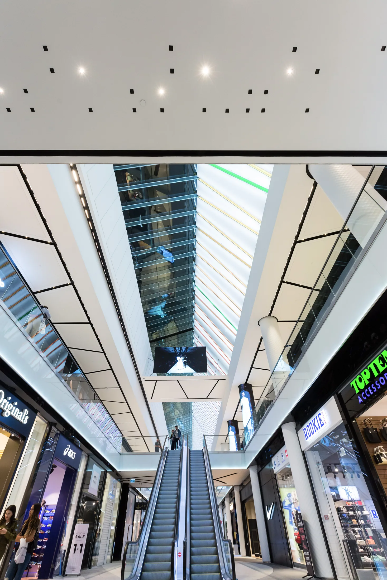 View toward the mall roof