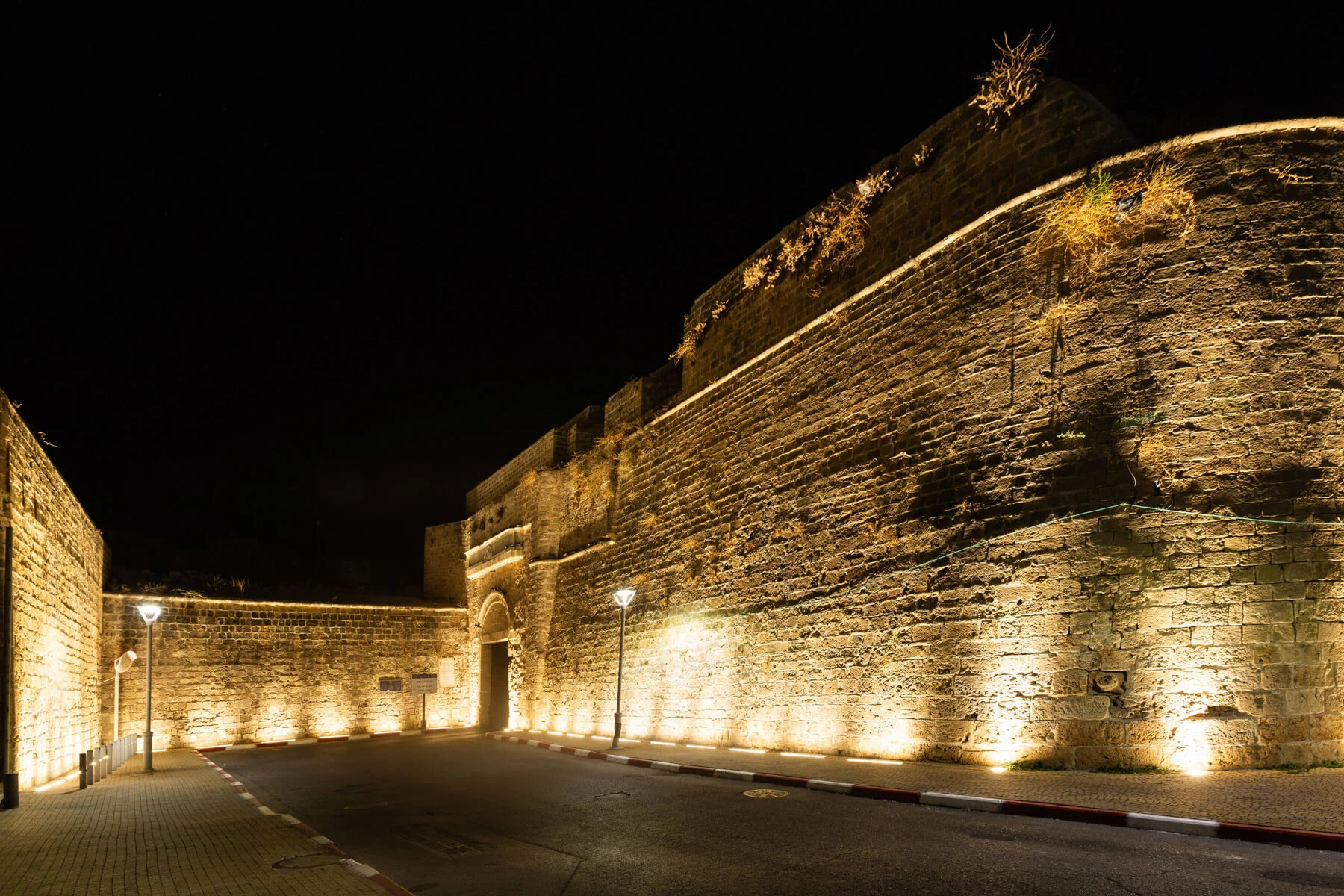 Walls of Acre